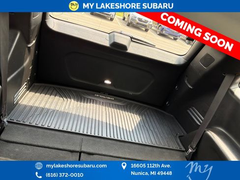 Used 2018 Chevrolet Traverse Premier AWD/4WD image 12