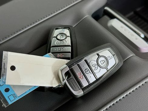 New 2026 Ford Expedition Active image 21