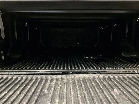 Certified 2022 Ford F150 Lariat image 32