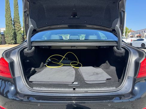 Used 2019 BMW 530e w/ Convenience Package RWD image 20