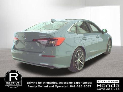 Used 2024 Honda Civic Touring image 2