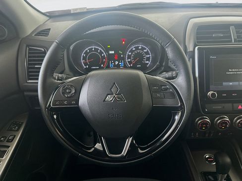 Used 2025 Mitsubishi Outlander Sport SE image 18