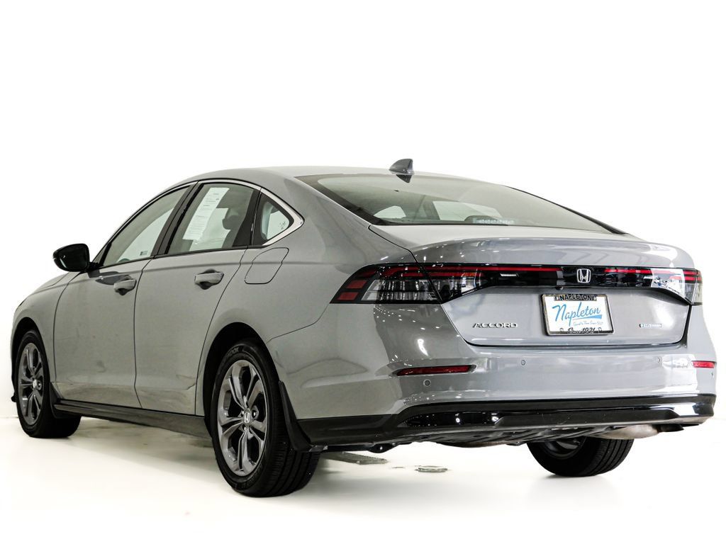 Used 2025 Honda Accord EX-L image 9