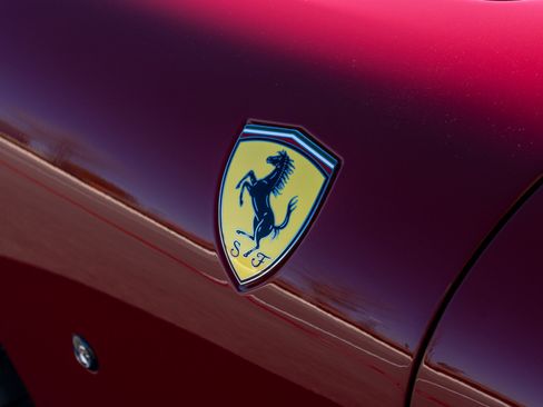 Used 2022 Ferrari Roma RWD image 17