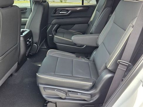 New 2026 GMC Yukon Elevation image 10
