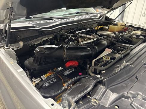 Used 2018 Ford F250 Lariat w/ Lariat Ultimate Package image 35