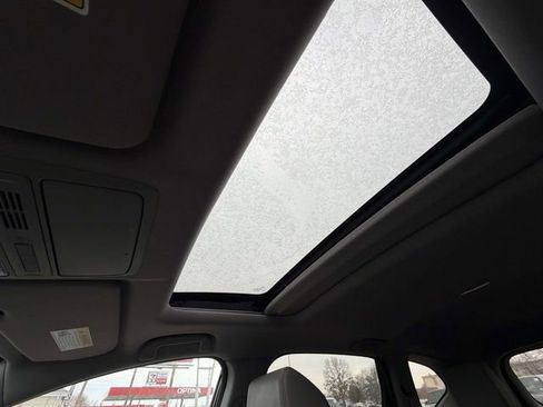 Used 2018 Honda CR-V Touring image 24