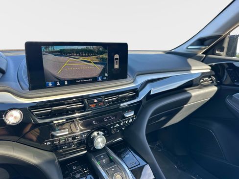 Certified 2025 Acura MDX FWD w/ Technology Package image 25