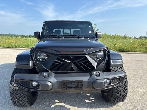 Used 2021 Jeep Gladiator Sport AWD/4WD image 3