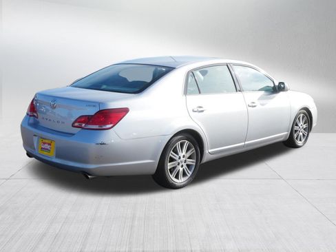 Used 2006 Toyota Avalon Limited FWD image 7