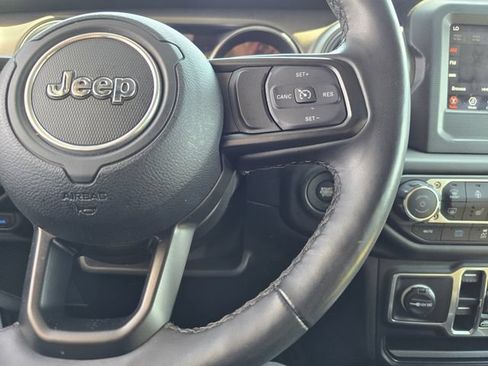 Used 2023 Jeep Wrangler Unlimited w/ Cold Weather Group AWD/4WD image 14
