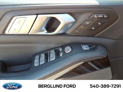 Used 2021 BMW X7 xDrive40i w/ Executive Package AWD/4WD image 20