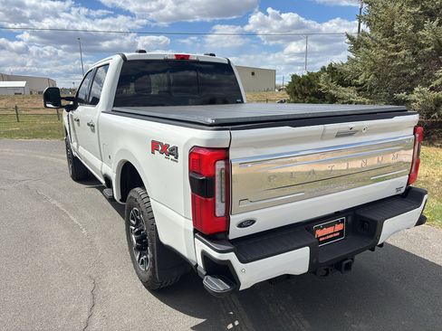 Used 2023 Ford F250 Platinum AWD/4WD image 6