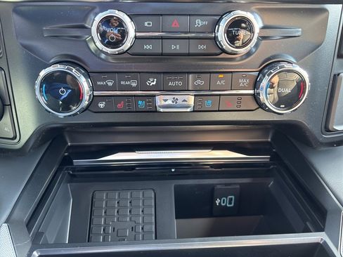 New 2026 Ford F250 Platinum w/ FX4 Off-Road Package image 25