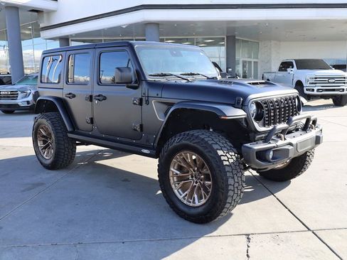 Used 2023 Jeep Wrangler Unlimited Rubicon 392 AWD/4WD image 8