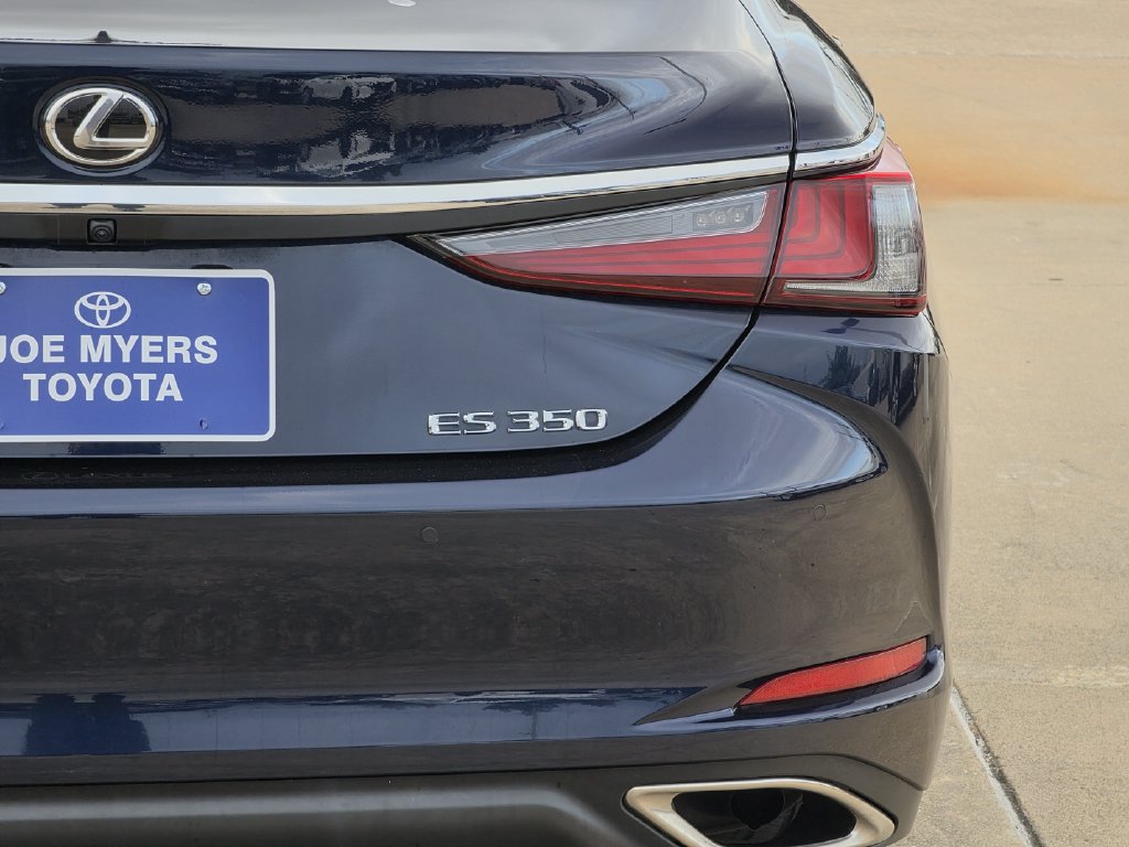 Used 2024 Lexus ES 350 w/ Premium Package FWD image 9