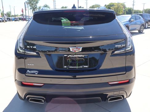 Used 2023 Cadillac XT4 Sport AWD/4WD image 6