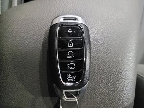 Used 2023 Hyundai Elantra SEL w/ Cargo Package FWD image 32