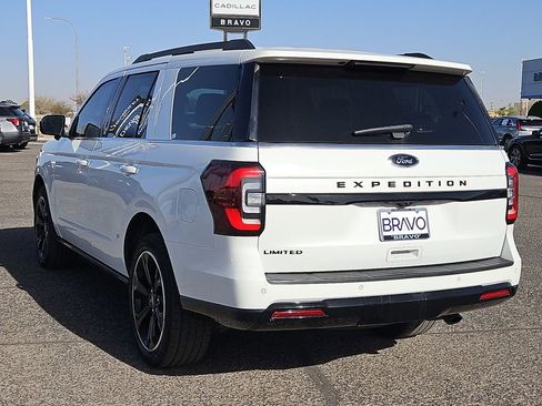 Used 2023 Ford Expedition Limited image 3