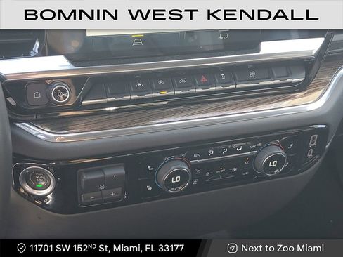 Used 2023 Chevrolet Silverado 1500 RST image 25