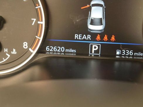 Used 2024 Nissan Altima 2.5 SV FWD image 34