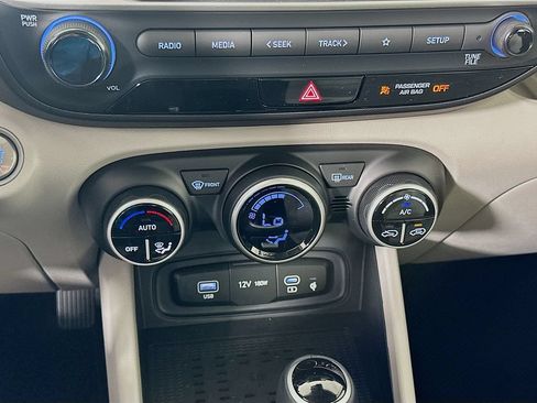 New 2026 Hyundai Venue SEL FWD image 13