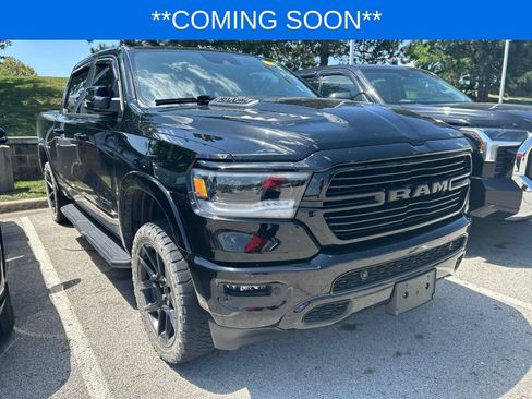 Used 2022 RAM 1500 Laramie AWD/4WD image 3
