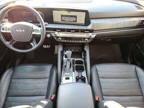 Used 2024 Kia Telluride SX Prestige w/ Towing Package image 11