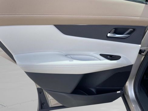 New 2026 Nissan Murano Platinum AWD/4WD image 13