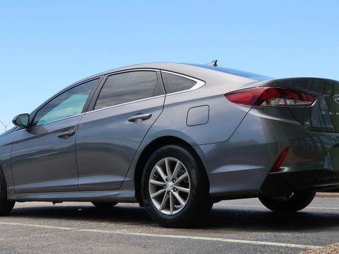 Used 2019 Hyundai Sonata SE FWD image 13