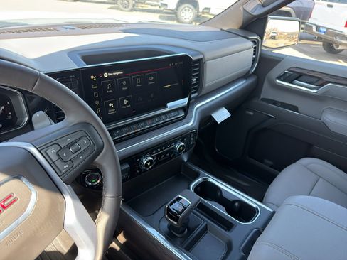 New 2026 GMC Sierra 1500 SLT w/ SLT Premium Plus Package AWD/4WD image 24