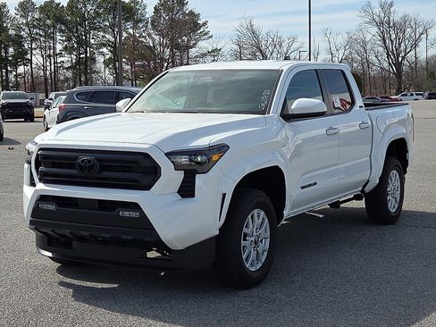 New 2026 Toyota Tacoma SR5 AWD/4WD image 2