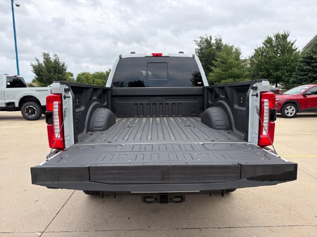 New 2026 Ford F350 Lariat w/ Black Appearance Package AWD/4WD image 7