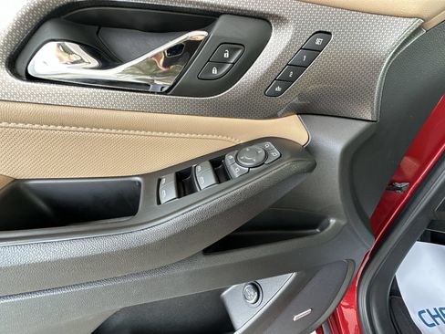 Certified 2023 Chevrolet Traverse Premier FWD image 23