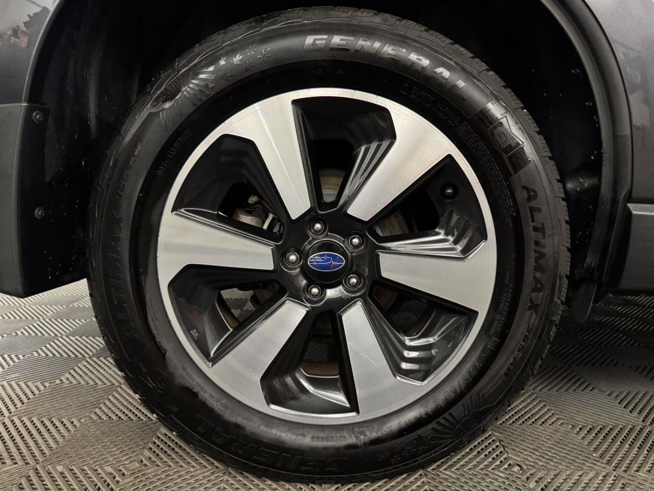 Used 2018 Subaru Forester 2.5i Premium AWD/4WD image 26
