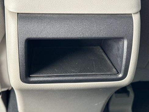 Used 2012 Toyota Camry LE FWD image 16