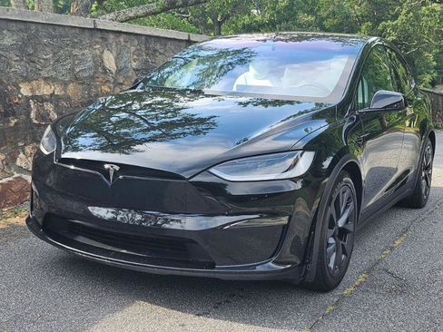 Used 2023 Tesla Model X AWD/4WD image 14