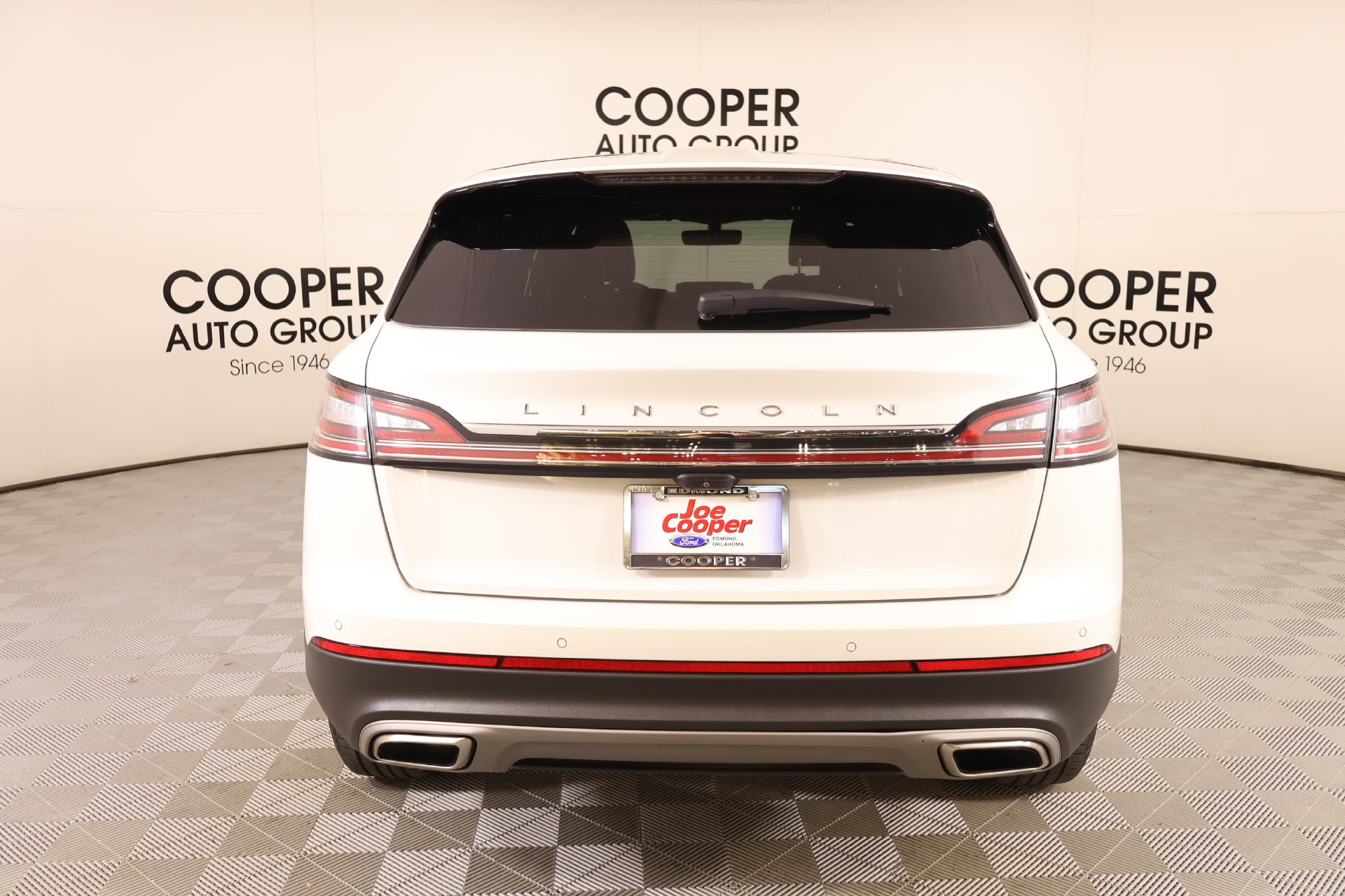 Used 2022 Lincoln Nautilus Reserve w/ Equipment Group 201A FWD image 22