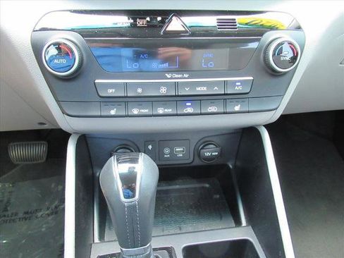 Used 2020 Hyundai Tucson Sport FWD image 23