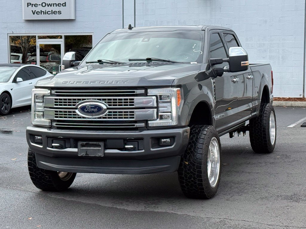 Used 2019 Ford F250 Platinum w/ Platinum Ultimate Package AWD/4WD image 3