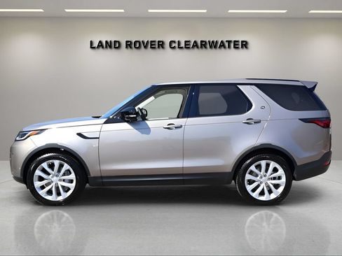 New 2026 Land Rover Discovery S AWD/4WD image 2