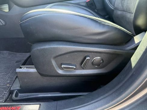 Used 2019 Ford Edge ST w/ Equipment Group 401A AWD/4WD image 10