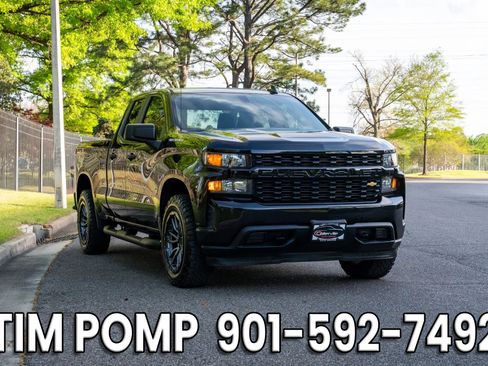 Used 2019 Chevrolet Silverado 1500 Custom w/ Custom Value Package image 3