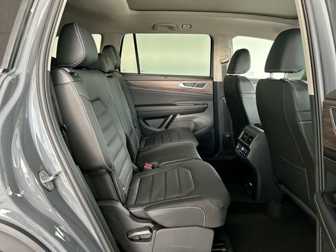 New 2026 Volkswagen Atlas SEL image 45