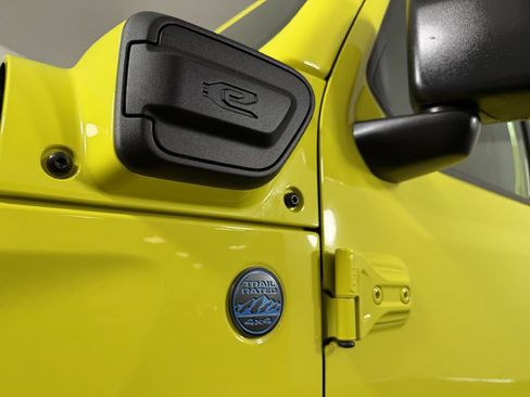 Used 2023 Jeep Wrangler Unlimited w/ Cold Weather Group AWD/4WD image 45