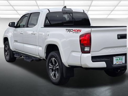 Used 2019 Toyota Tacoma TRD Sport AWD/4WD image 50