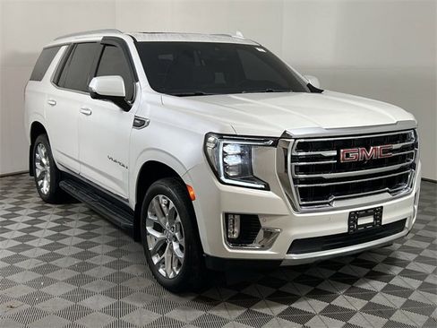 Used 2021 GMC Yukon SLT w/ SLT Premium Package image 2