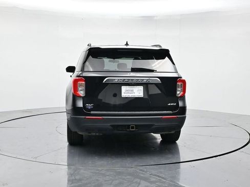 Used 2022 Ford Explorer XLT w/ Class IV Trailer Tow Package image 8