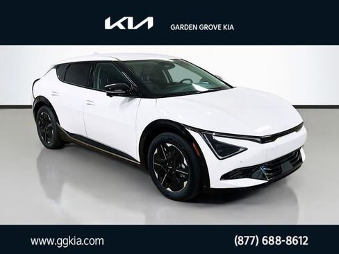 New 2025 Kia EV6 Wind image 1