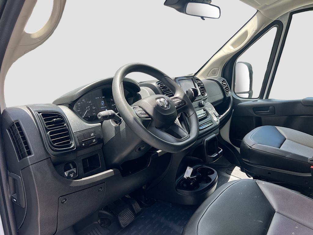 Used 2024 RAM ProMaster 2500 w/ Convenience Group FWD image 9